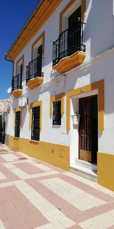 Estacion Norte Y Sur Famorcas Almodóvar del Río Exterior foto